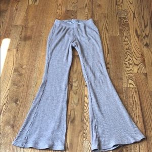 Bell bottom stretch pants
